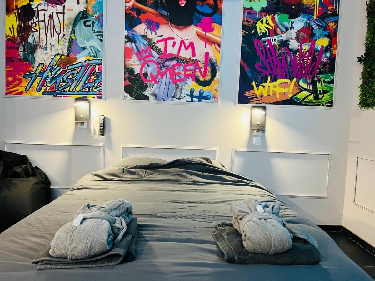 Capsule Street Art - Sauna- Jacuzzi - Playstation 5 - Billard - Netflix - Home Cinema - Terrasse Douai Ngoại thất bức ảnh