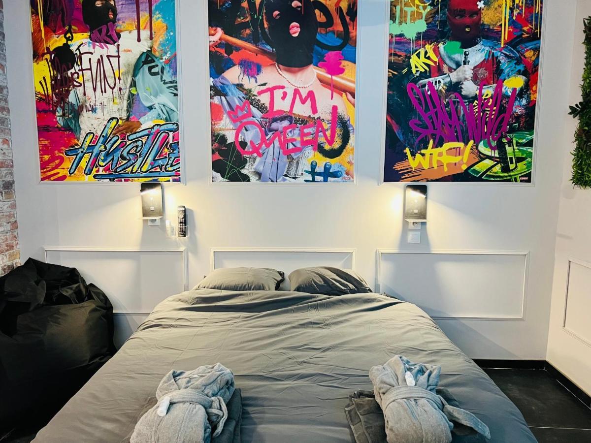 Capsule Street Art - Sauna- Jacuzzi - Playstation 5 - Billard - Netflix - Home Cinema - Terrasse Douai Ngoại thất bức ảnh