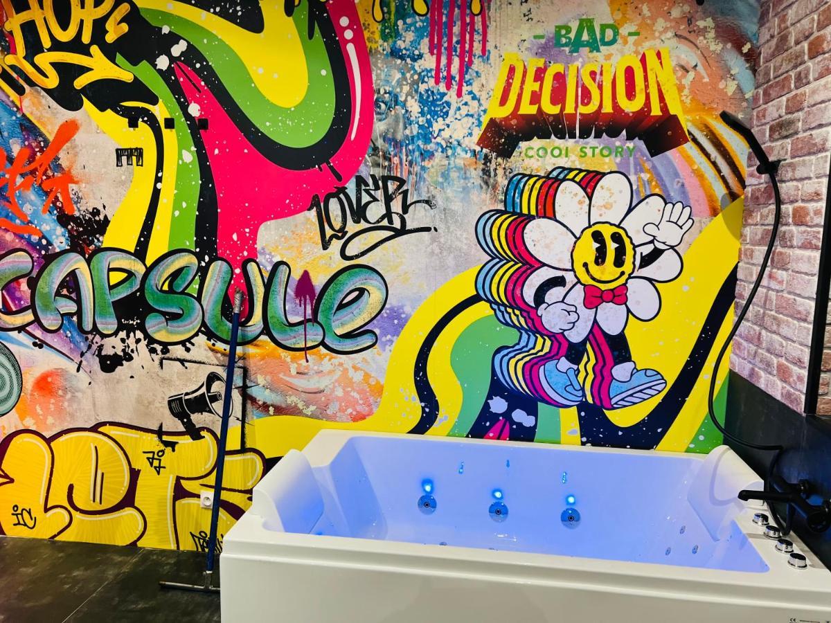 Capsule Street Art - Sauna- Jacuzzi - Playstation 5 - Billard - Netflix - Home Cinema - Terrasse Douai Ngoại thất bức ảnh