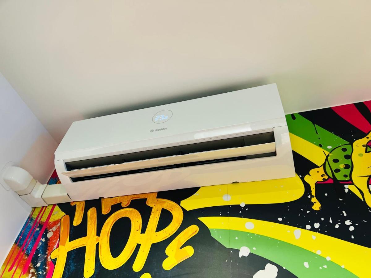 Capsule Street Art - Sauna- Jacuzzi - Playstation 5 - Billard - Netflix - Home Cinema - Terrasse Douai Ngoại thất bức ảnh