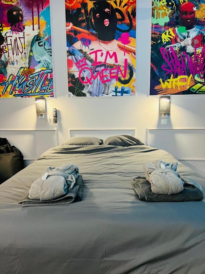 Capsule Street Art - Sauna- Jacuzzi - Playstation 5 - Billard - Netflix - Home Cinema - Terrasse Douai Ngoại thất bức ảnh